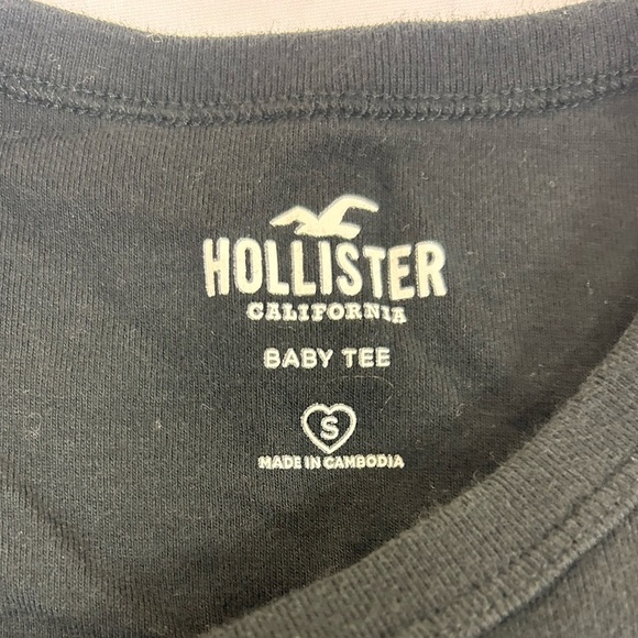 black hollister tee - Picture 3 of 3